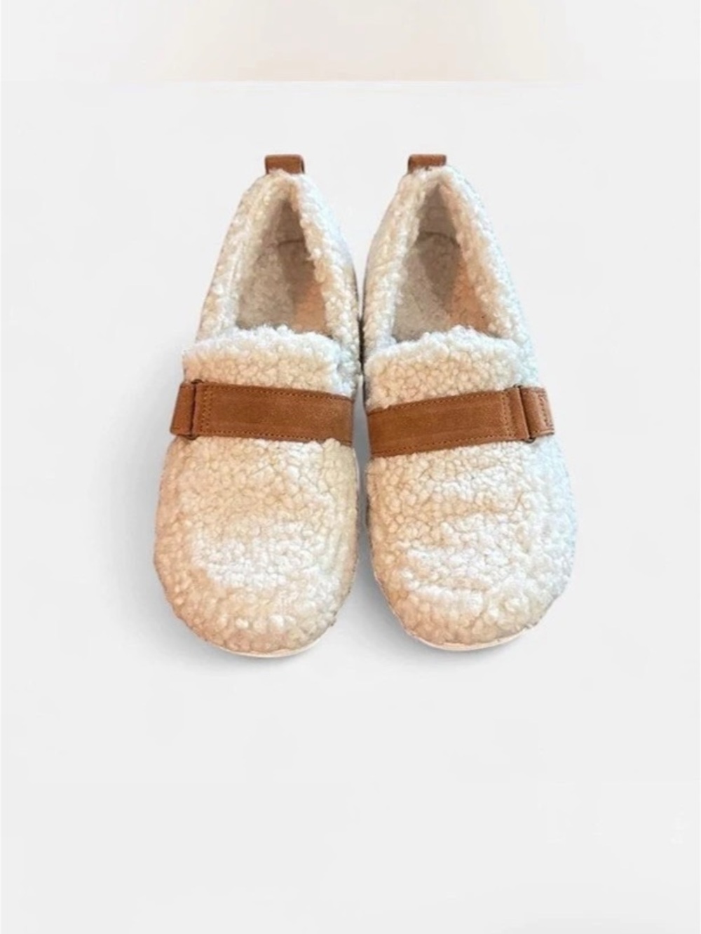 Vionic Imogen faux shearling slippers fall winter cozy casual loungewear size 8